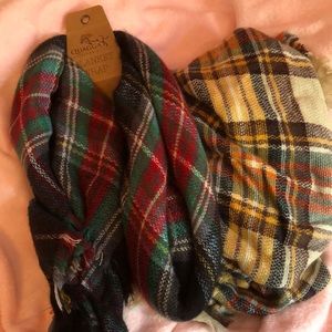 Set of 2 Blanket Scarves